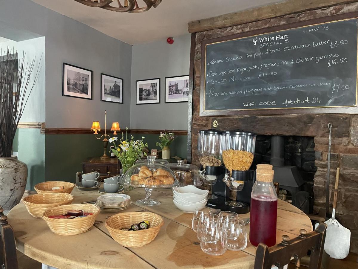 White Hart Hotel Wiveliscombe Экстерьер фото