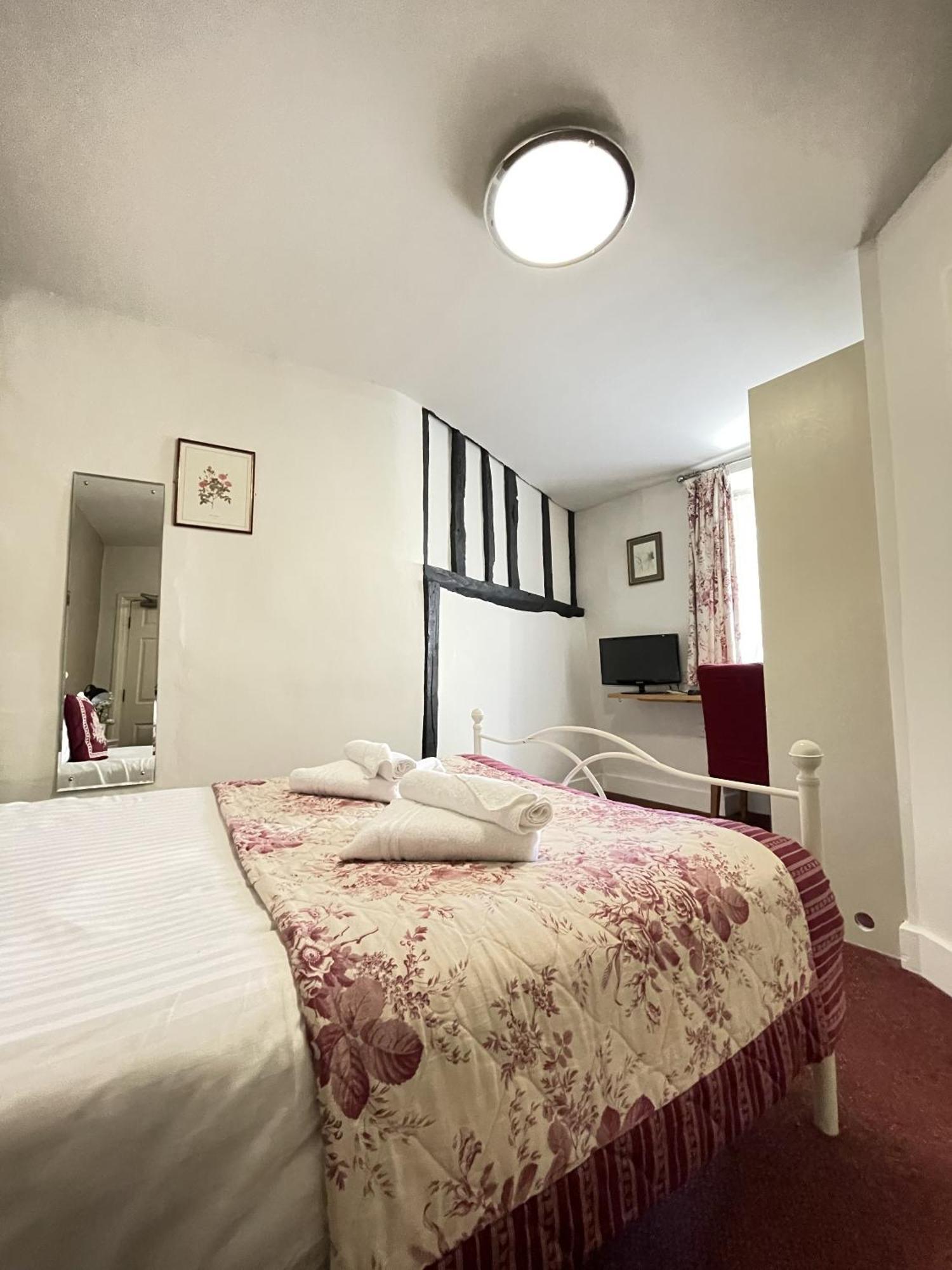 White Hart Hotel Wiveliscombe Номер фото
