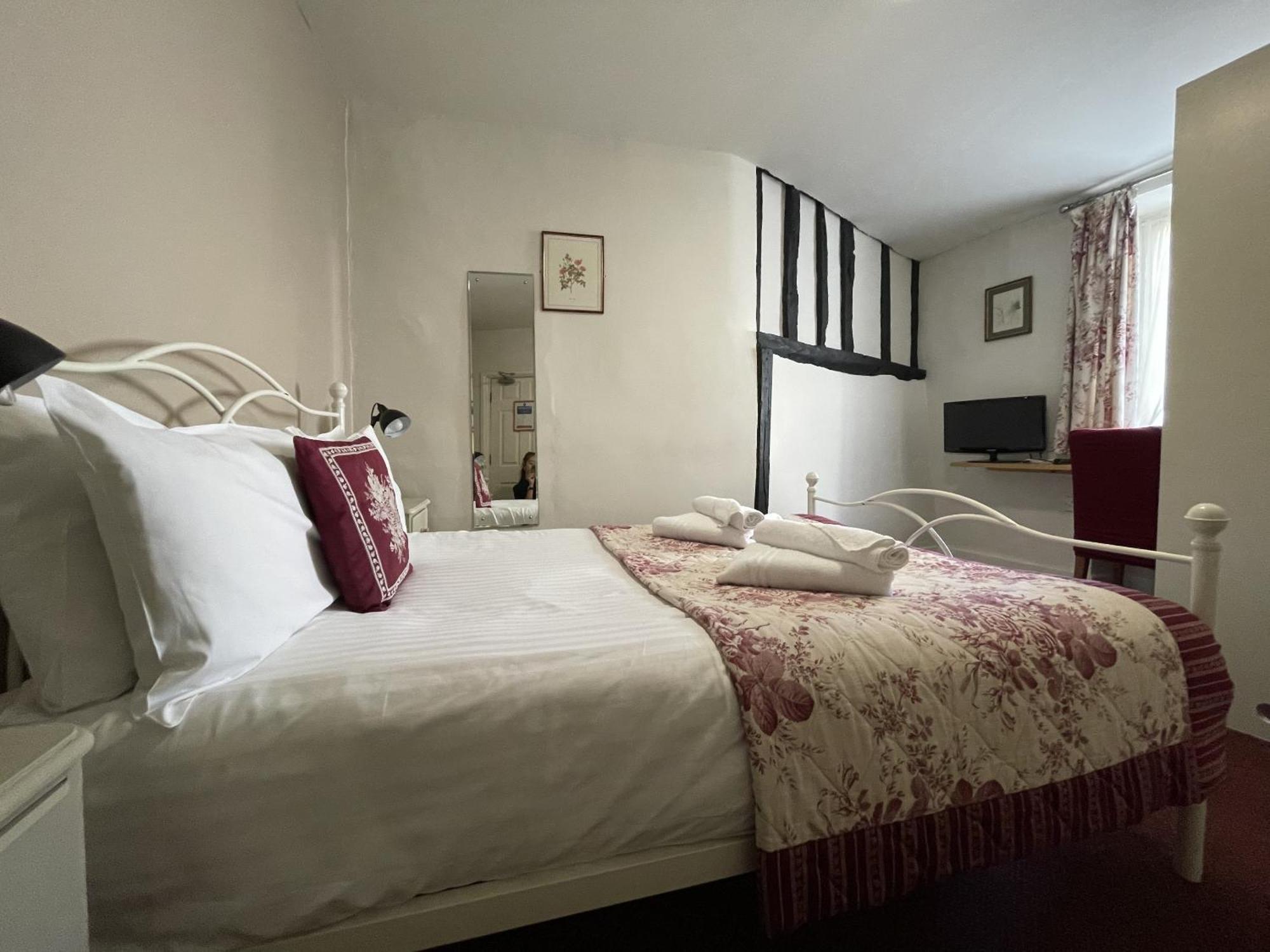 White Hart Hotel Wiveliscombe Номер фото