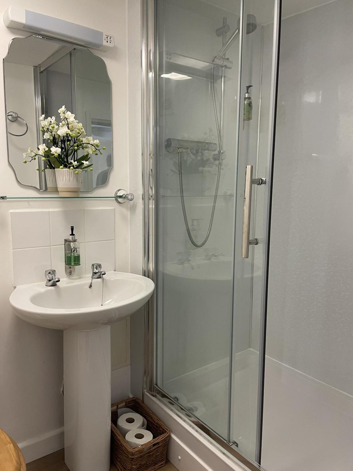 White Hart Hotel Wiveliscombe Номер фото