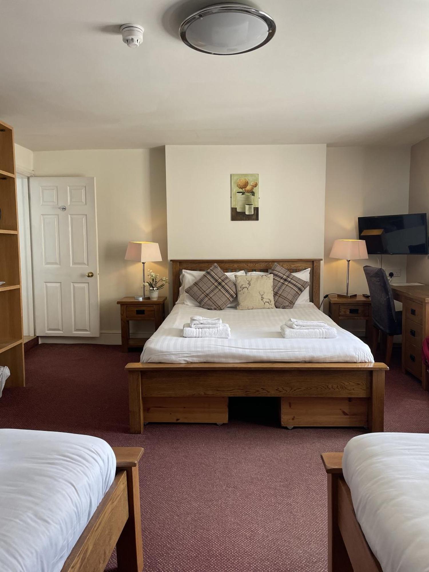 White Hart Hotel Wiveliscombe Номер фото